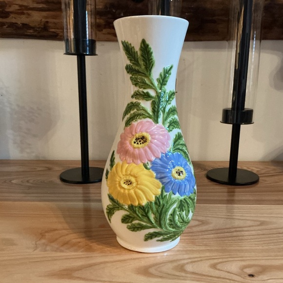 Holland Mold Other - Vintage Holland Mold 10" Flower Spring Vase Signed 1973